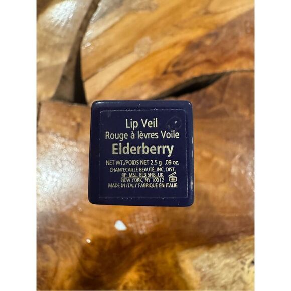 Chantecaille lip veil in Elderberry new without box - Picture 3 of 5